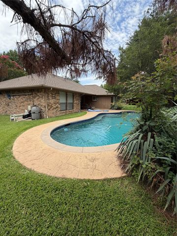 510 Meadowview Lane, Coppell, TX 75019