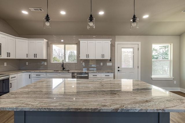 326 Madison 8965, Huntsville, AR 72740