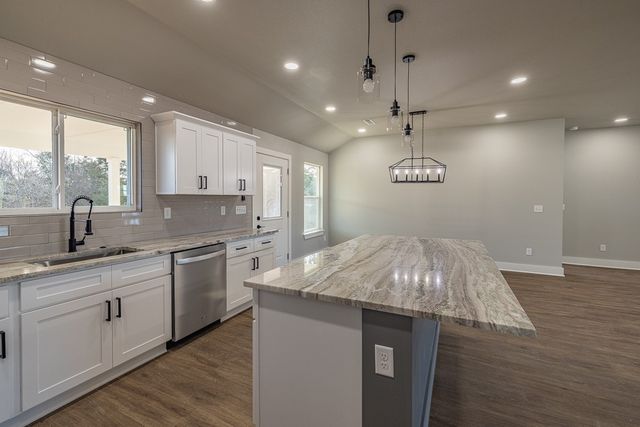 326 Madison 8965, Huntsville, AR 72740