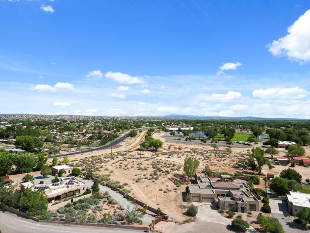 118 Stella Lane, Corrales, NM 87048