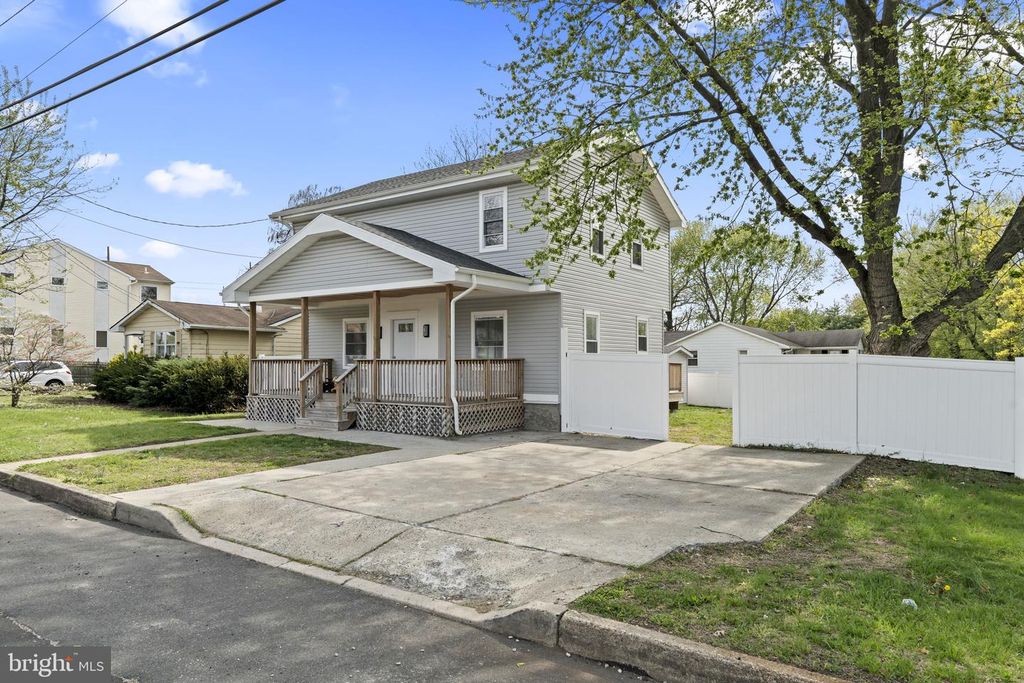 1901 JACKSON ST, Cinnaminson, NJ 08077