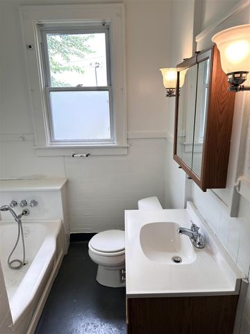 14028 Faircrest Street, Detroit, MI 48205