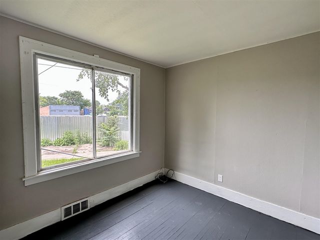 14028 Faircrest Street, Detroit, MI 48205