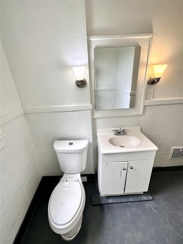 14028 Faircrest Street, Detroit, MI 48205