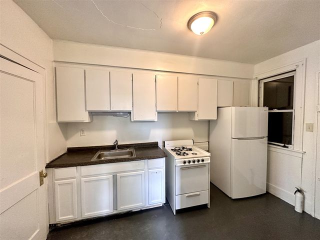 14028 Faircrest Street, Detroit, MI 48205