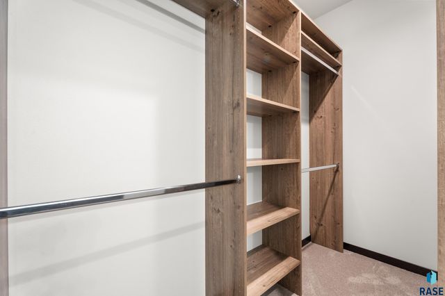 1115 S Foss Ave Avenue, Sioux Falls, SD 57110