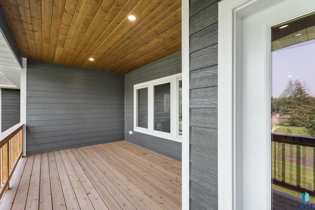 1115 S Foss Ave Avenue, Sioux Falls, SD 57110