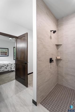 1115 S Foss Ave Avenue, Sioux Falls, SD 57110