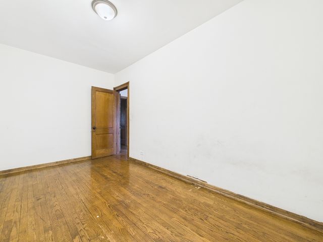 8607 S King Drive, Chicago, IL 60619