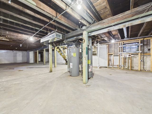 8607 S King Drive, Chicago, IL 60619