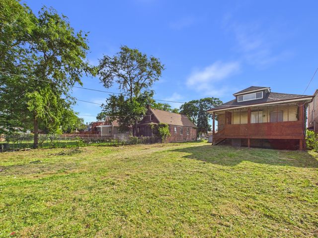 8607 S King Drive, Chicago, IL 60619