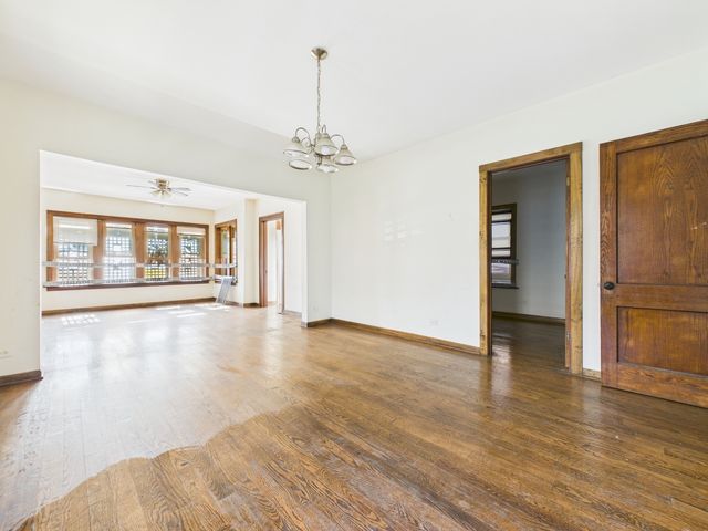 8607 S King Drive, Chicago, IL 60619