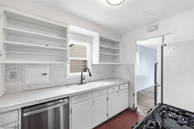 26850 Gary Avenue, Euclid, OH 44132