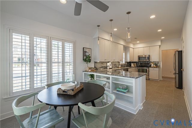 12401 Morgans Glen Cir, Glen Allen, VA 23059