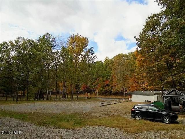 588 Lake Avenue, Saratoga Springs, NY 12866