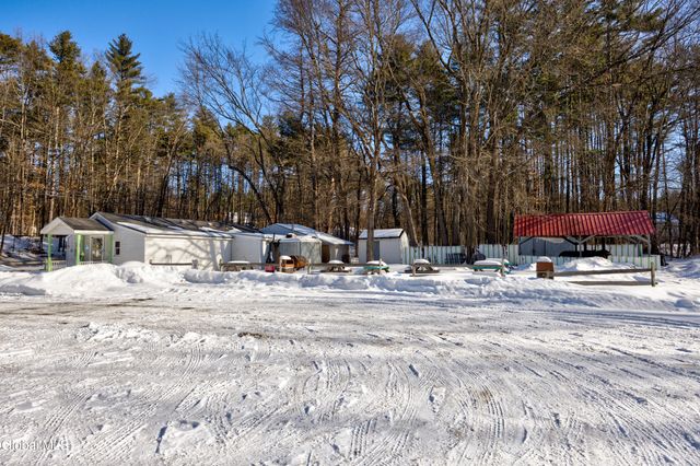 588 Lake Avenue, Saratoga Springs, NY 12866