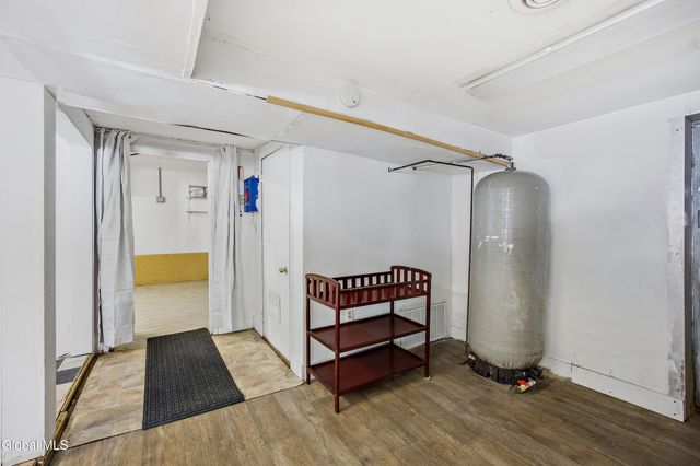 588 Lake Avenue, Saratoga Springs, NY 12866