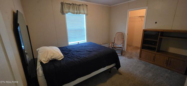 236 Loggers Lane, Clinton, TN 37716