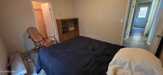 236 Loggers Lane, Clinton, TN 37716