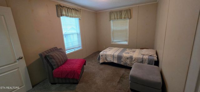 236 Loggers Lane, Clinton, TN 37716