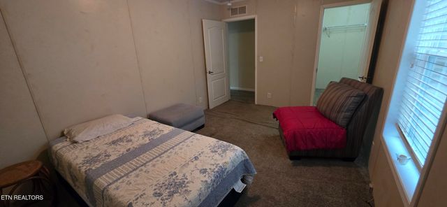 236 Loggers Lane, Clinton, TN 37716