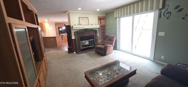 236 Loggers Lane, Clinton, TN 37716