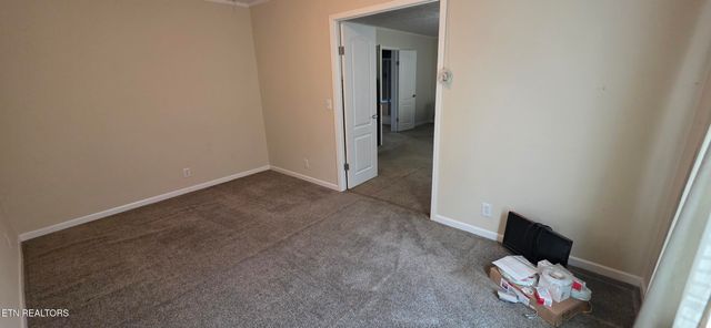 236 Loggers Lane, Clinton, TN 37716