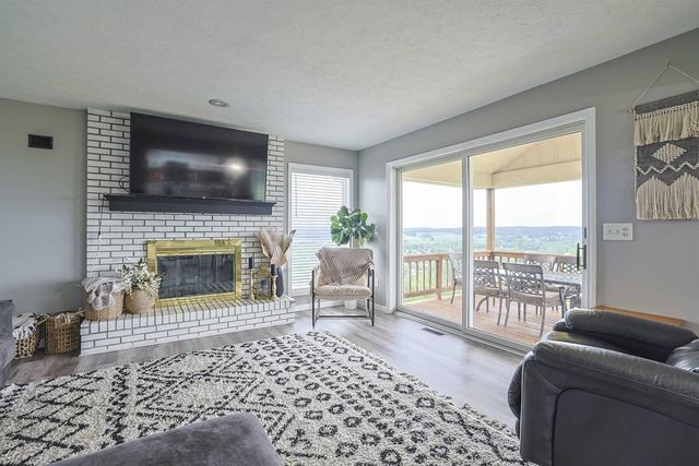395 Reservoir Hill Road, Falmouth, KY 41040