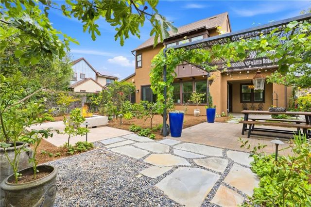 41 Ocaso Street, Rancho Mission Viejo, CA 92694