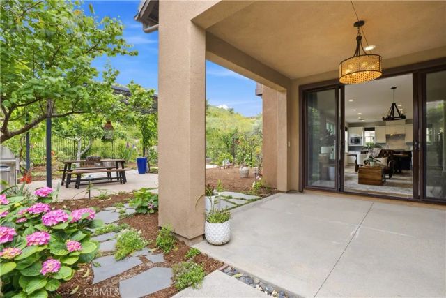 41 Ocaso Street, Rancho Mission Viejo, CA 92694