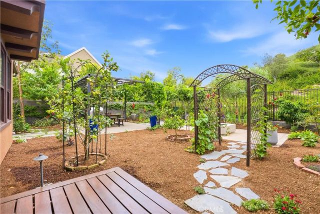 41 Ocaso Street, Rancho Mission Viejo, CA 92694