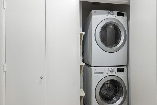 3719 Main Aspen Drive, Houston, TX 77025