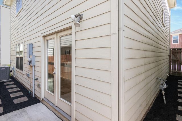 3719 Main Aspen Drive, Houston, TX 77025