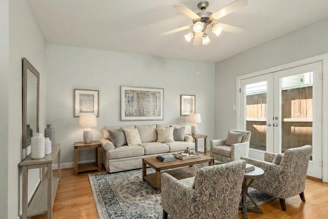 3719 Main Aspen Drive, Houston, TX 77025