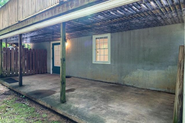 12034 Waterhouse Lane, Meadowview, VA 24361