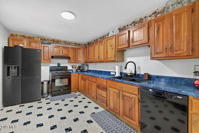 12034 Waterhouse Lane, Meadowview, VA 24361