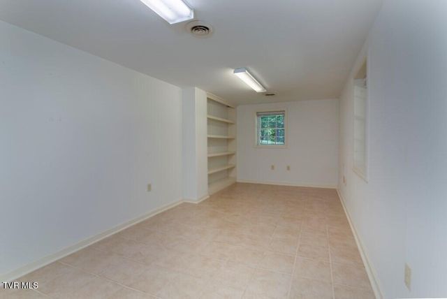 12034 Waterhouse Lane, Meadowview, VA 24361