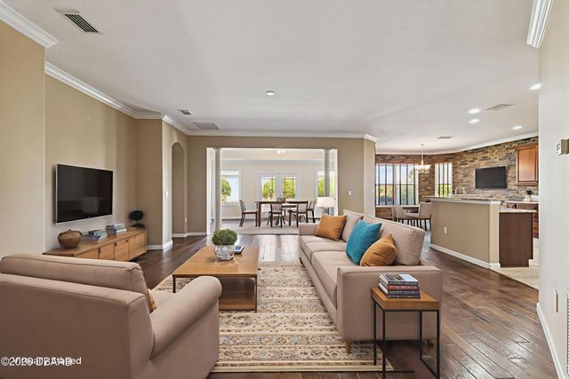 1627 Victoria Gardens Drive, Deland, FL 32724