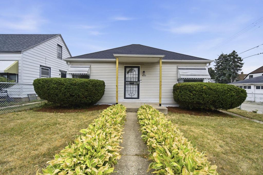 4022 N 49th STREET, Milwaukee, WI 53216