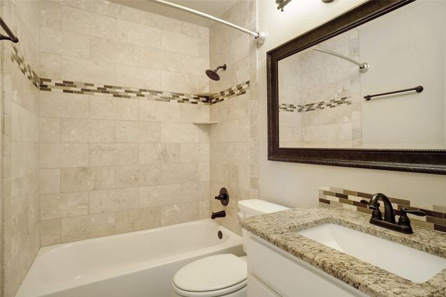 110 Wildbriar Street, Euless, TX 76039