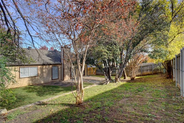 110 Wildbriar Street, Euless, TX 76039