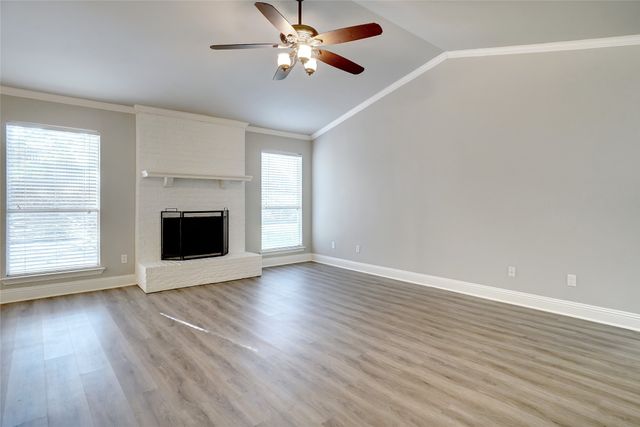 110 Wildbriar Street, Euless, TX 76039