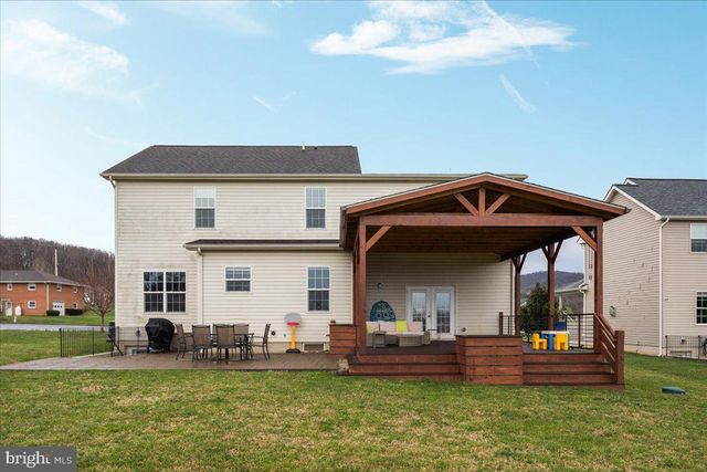 107 HIGHFIELD LN, Front Royal, VA 22630