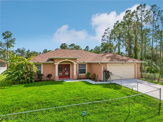 940 Belmont ST E, Lehigh Acres, FL 33974