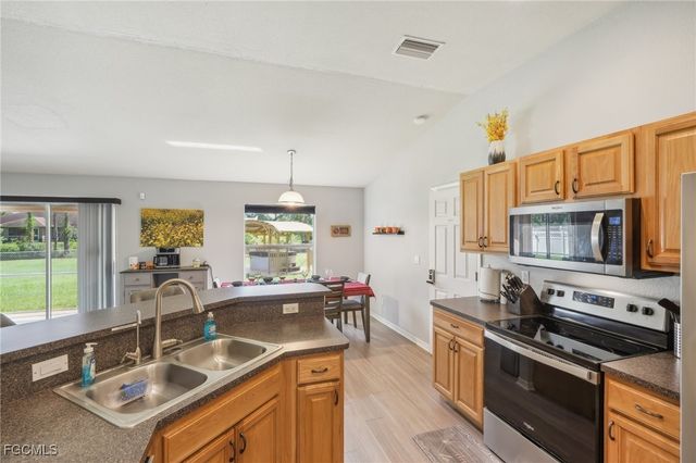 940 Belmont ST E, Lehigh Acres, FL 33974
