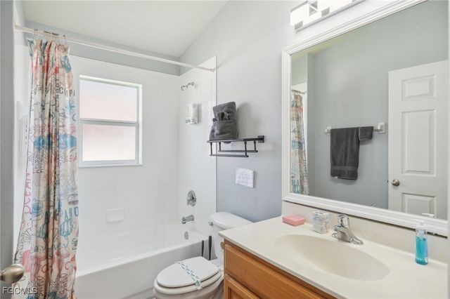 940 Belmont ST E, Lehigh Acres, FL 33974