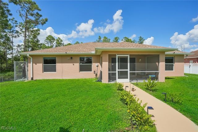 940 Belmont ST E, Lehigh Acres, FL 33974