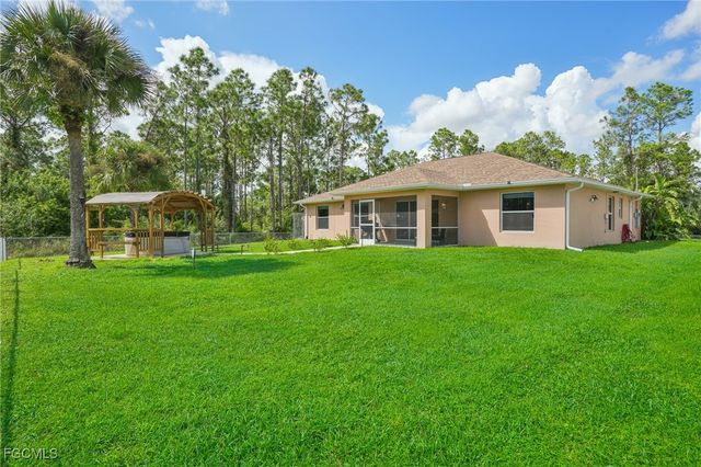 940 Belmont ST E, Lehigh Acres, FL 33974