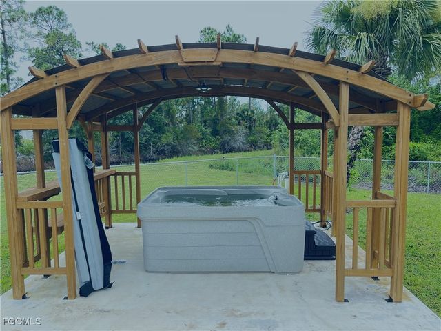 940 Belmont ST E, Lehigh Acres, FL 33974