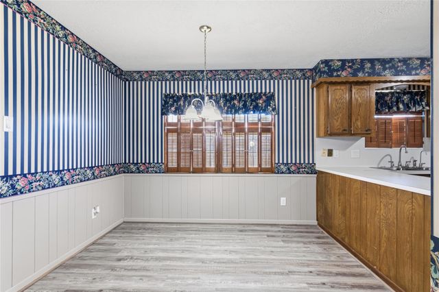 1106 N Kaufman Drive, Deer Park, TX 77536